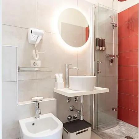 Maggiore Fuoco + Terrace Apartment *